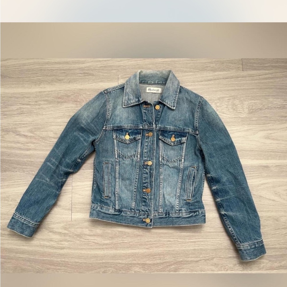 Madewell Medium Wash Denim Trucker Jacket Women’s Fitted Jean Jacket